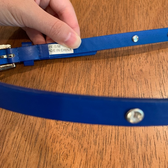 Thin Belts 👗 - Picture 3 of 8